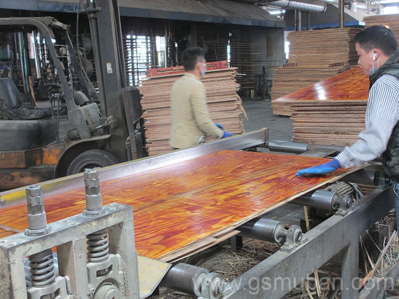 如何分辨1米83/92公分紅模板好壞?